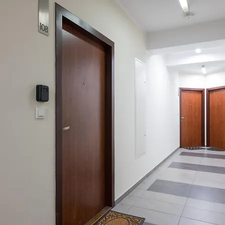 Rakowska Cosy By Bookinghost *